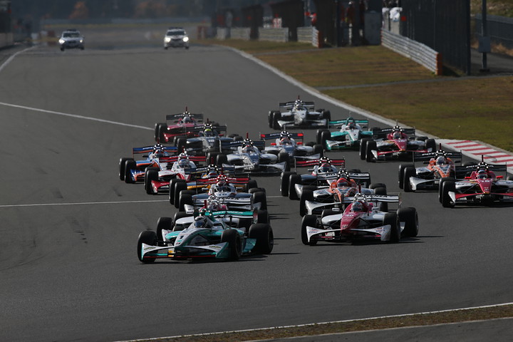 JAFGP: 22周の決勝レースがスタートした