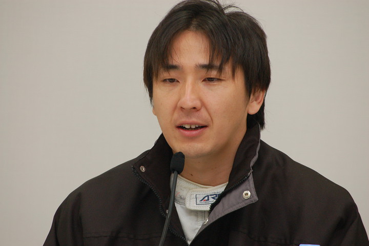 決勝記者会見: 5位の松田次生（インパル）