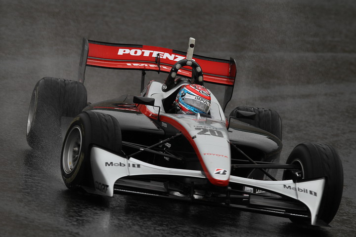 フリー走行1回目: 2位は松田次生（インパル）