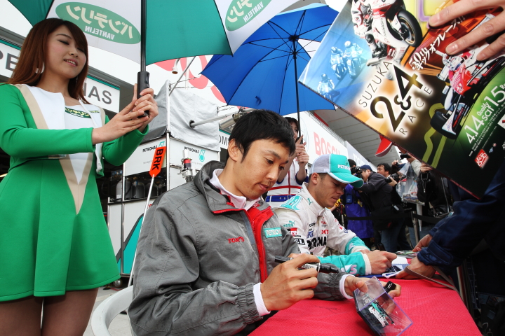 中嶋一貴（PETRONAS TEAM TOM’S） & アンドレ・ロッテラー（同）