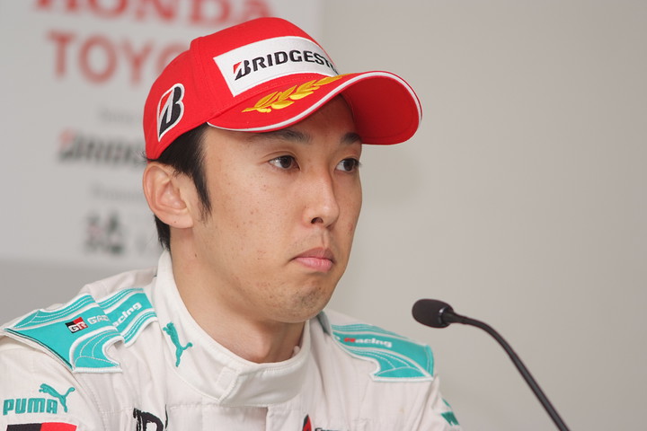 決勝記者会見: 決勝3位の中嶋一貴（トムス）