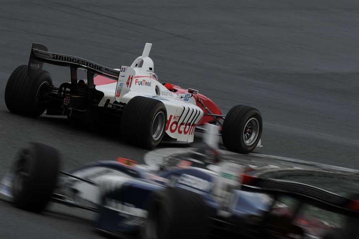 塚越広大（DOCOMO TEAM DANDELION RACING）