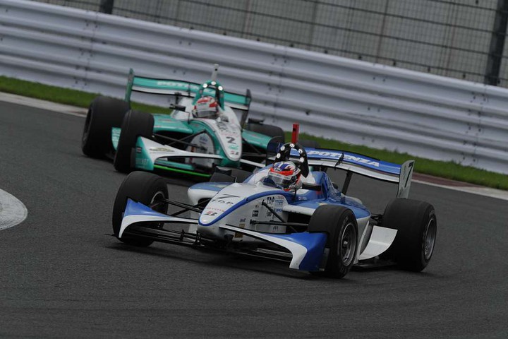 大嶋和也（Team LeMans） vs 中嶋一貴（PETRONAS TEAM TOM’S）