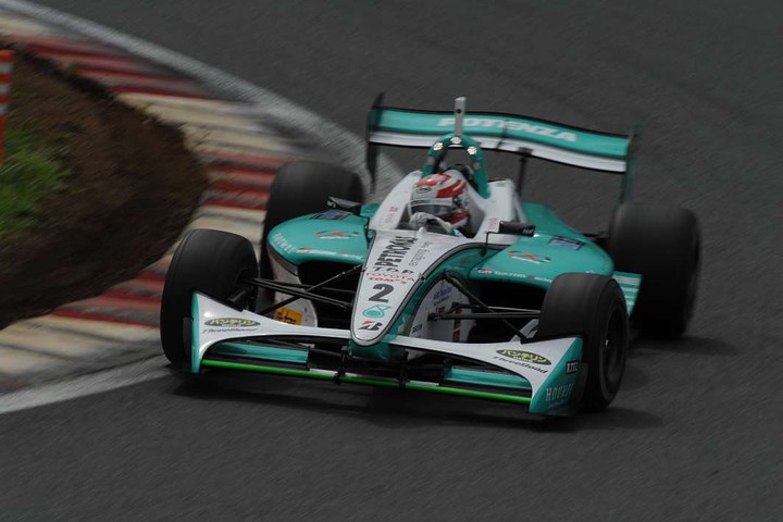 中嶋一貴（PETRONAS TEAM TOM’S）
