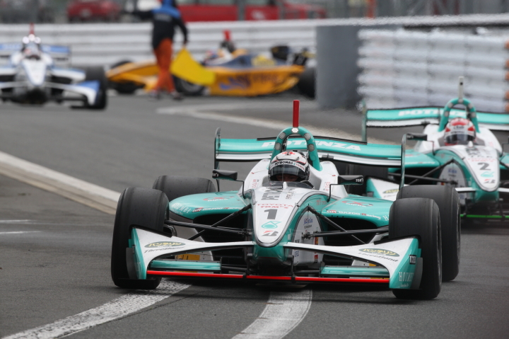 アンドレ・ロッテラー（トムス） & 中嶋一貴（同）