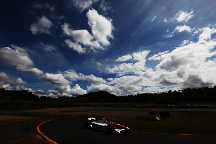 伊沢拓也（DOCOMO TEAM DANDELION RACING）