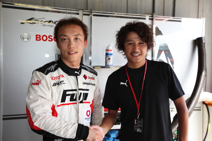 初のQ3進出を果たした安田裕信（コンドー）と近藤真彦監督