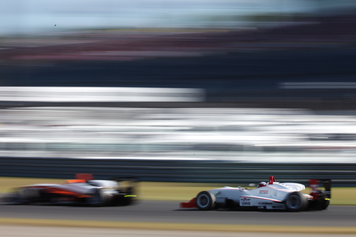 ギャリー・トンプソン vs 佐々木大樹