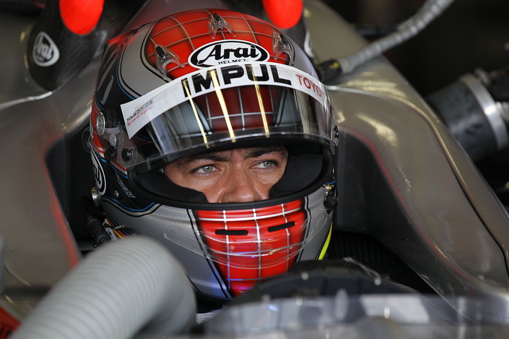 ポールポジションはジョアオ・パオロ・デ・オリベイラ（インパル）