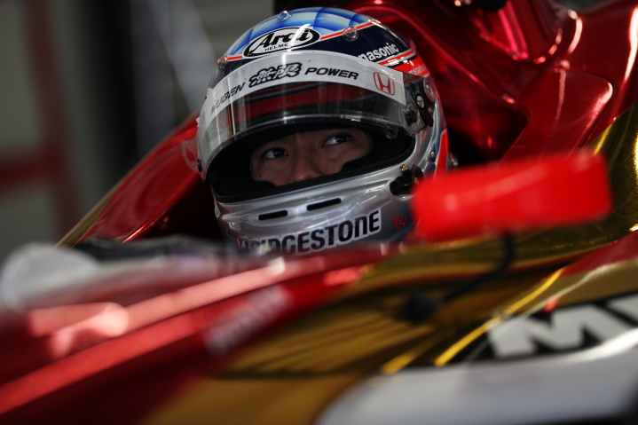 佐藤琢磨（TEAM 無限）