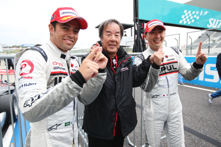 TEAM IMPULの松田次生、ジョアオ・パオロ・デ・オリベイラと星野一義監督