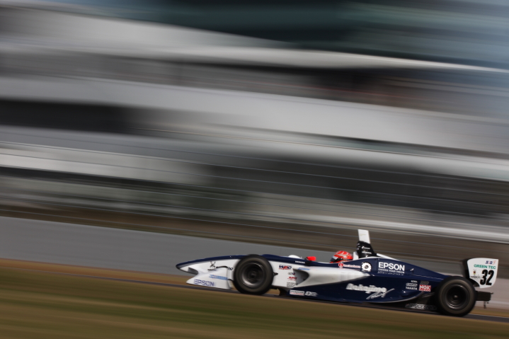 レース1: 小暮卓史（NAKAJIMA RACING）