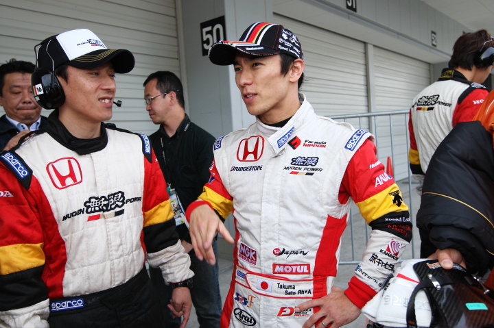 佐藤琢磨（TEAM 無限）