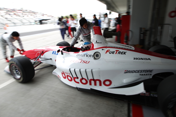 伊沢拓也（DOCOMO TEAM DANDELION RACING）