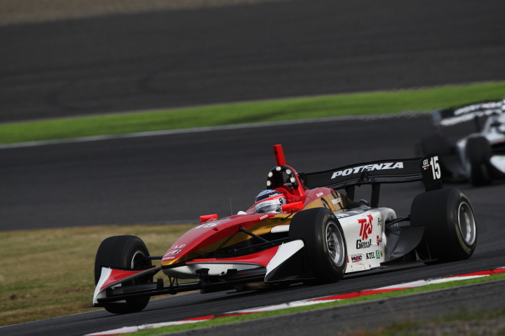 レース2: 佐藤琢磨（TEAM 無限）