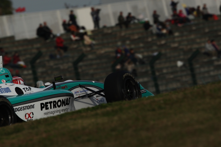 レース2: 中嶋一貴（PETRONAS TEAM TOM’S）