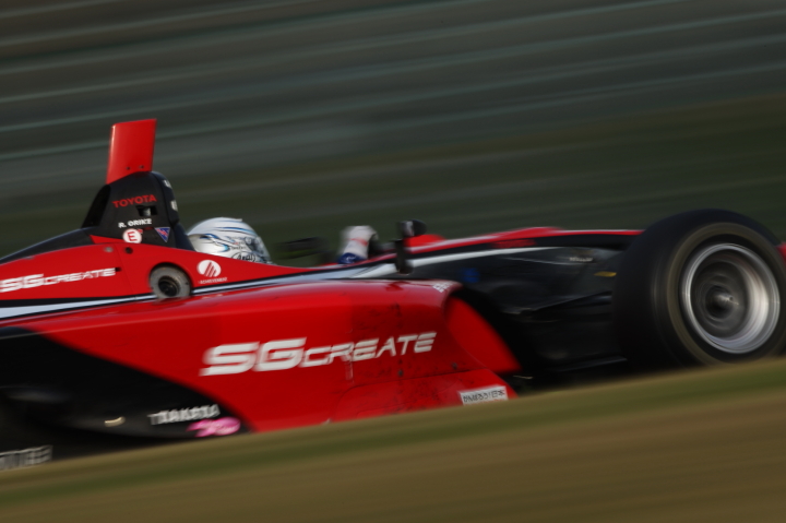 レース2: 折目遼（SGC by KCMG）