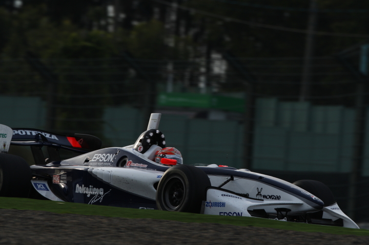 レース2: 小暮卓史（NAKAJIMA RACING）
