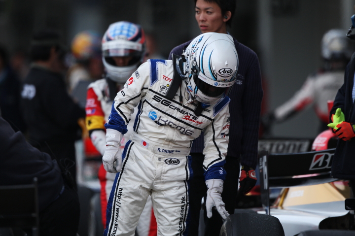 レース2: 折目遼（SGC by KCMG）