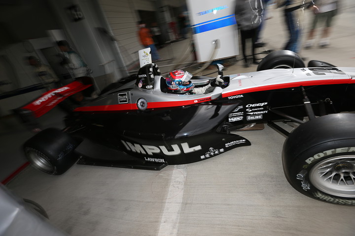 ノックアウト予選に出撃する松田次生（インパル）