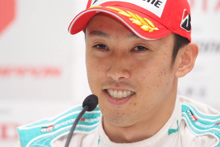 決勝第2レース記者会見: 優勝の中嶋一貴（トムス）