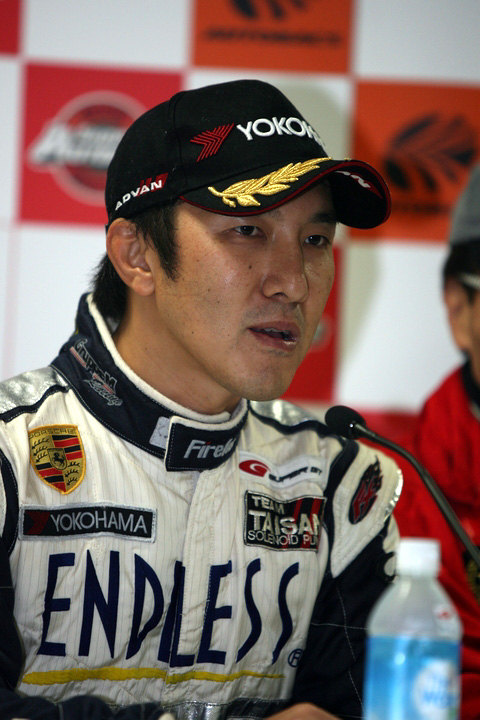 GT300ドライバーズチャンピオン 峰尾恭輔（エンドレス TAISAN 911）