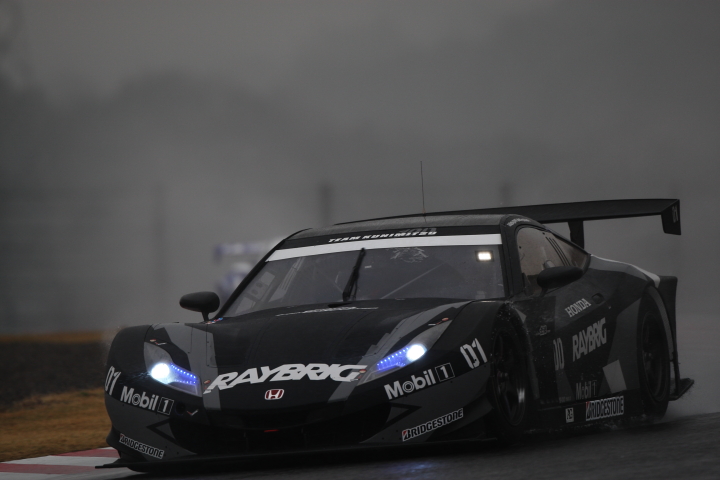 鈴鹿ファン感謝デー、SUPER GTデモラン: RAYBRIG HSV-010 GT