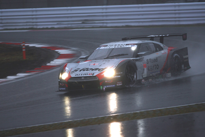 JAFGP:GT500レース1: 優勝はロニー・クインタレッリ（S Road REITO MOLA GT-R）