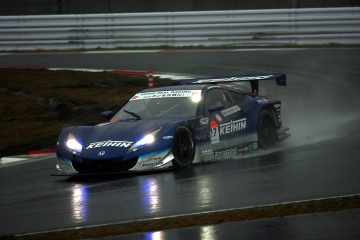 JAFGP:GT500レース1: 2位は塚越広大（KEIHIN HSV-010）