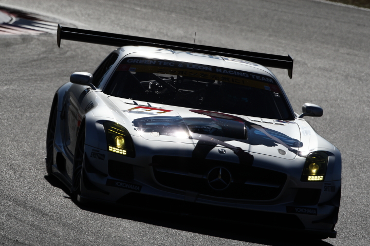 FUJI SPRINT CUP: GREEN TEC & LEON SLS（黒澤治樹／竹内浩典組）