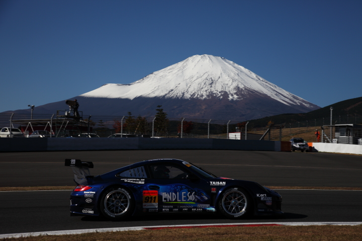 FUJI SPRINT CUP: エンドレス TAISAN 911（横溝直輝／峰尾恭輔組）