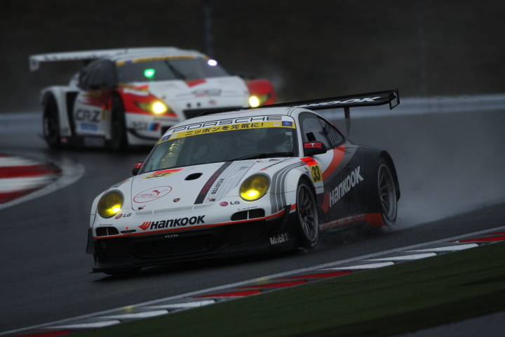FUJI SPRINT CUP GT300クラス: 藤井誠暢（HANKOOK PORSCHE）