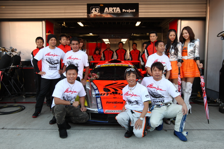 FUJI SPRINT CUP: 最終レースを迎えたARTA Galaiyaとチームの面々