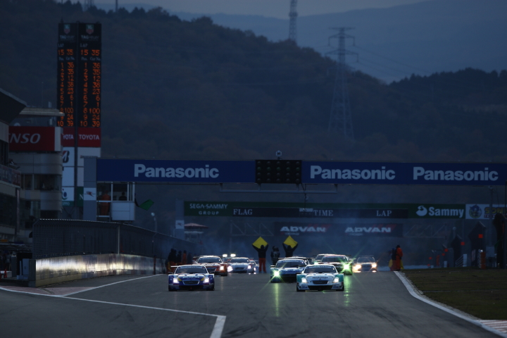 FUJI SPRINT CUP GT500クラス: スタートシーン