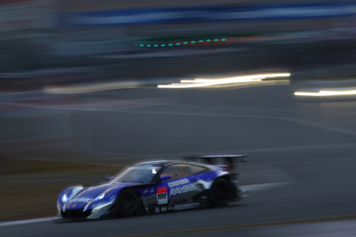 FUJI SPRINT CUP GT500クラス: 伊沢拓也（RAYBRIG HSV-010）