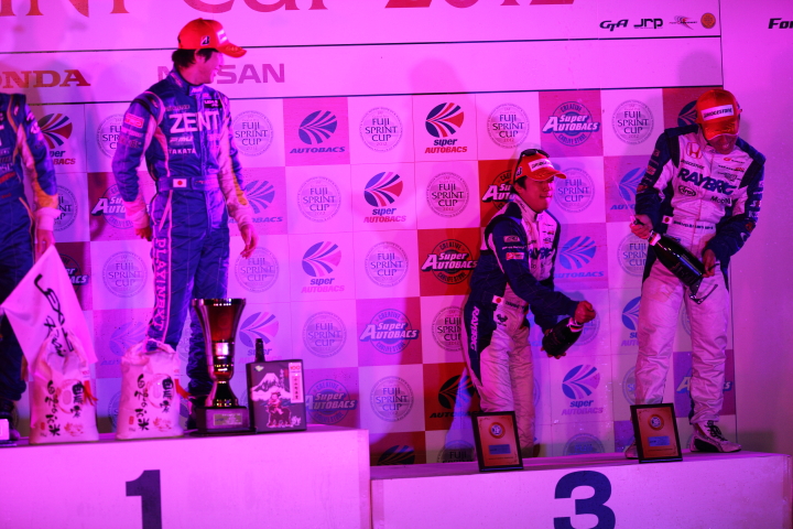 FUJI SPRINT CUP: シャンパンファイト