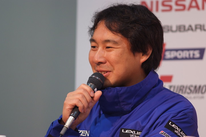 JAFGP総合優勝記者会見: GT500クラス総合優勝監督の高木虎之介氏（ZENT CERUMO SC430）