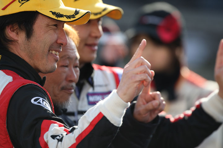 GAINER DIXCEL R8 LMSの田中哲也