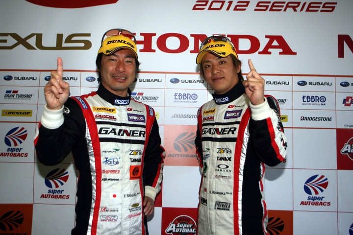 決勝記者会見: GT300クラスのウィナー