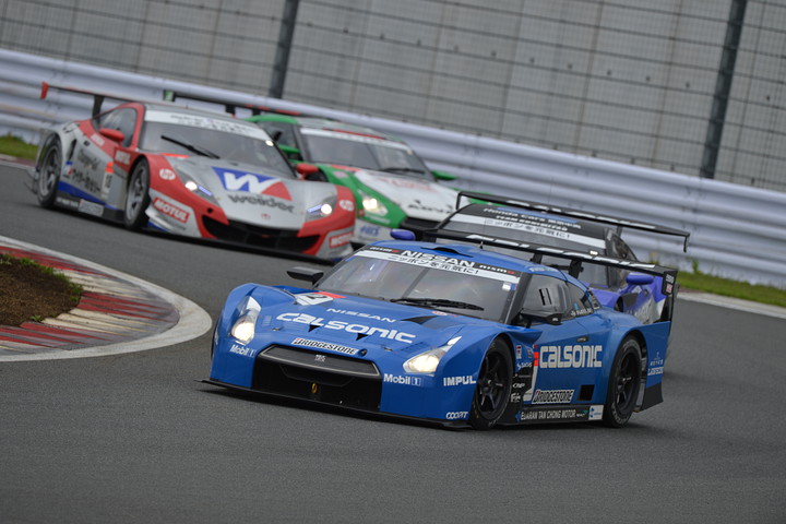 カルソニックIMPUL GT-R（松田次生／ジョアオ・パオロ・デ・オリベイラ組）