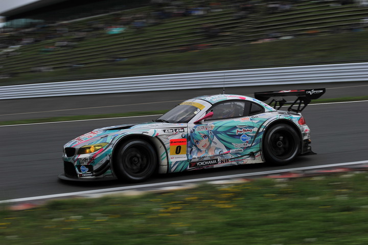 GSR 初音ミク BMW（谷口信輝／片岡龍也組）