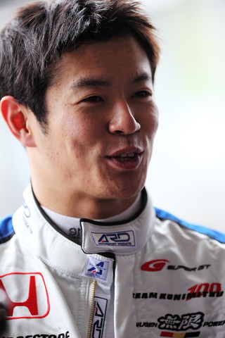 山本尚貴（RAYBRIG HSV-010）