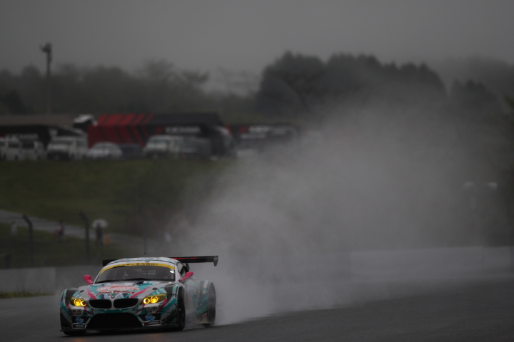 GSR 初音ミク BMW（谷口信輝／片岡龍也組）