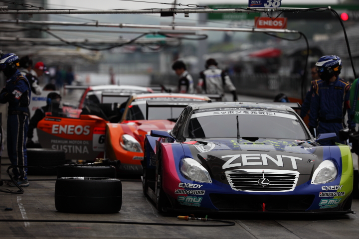 ZENT CERUMO SC430（立川祐路／平手晃平組）