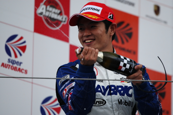 山本尚貴（RAYBRIG HSV-010）