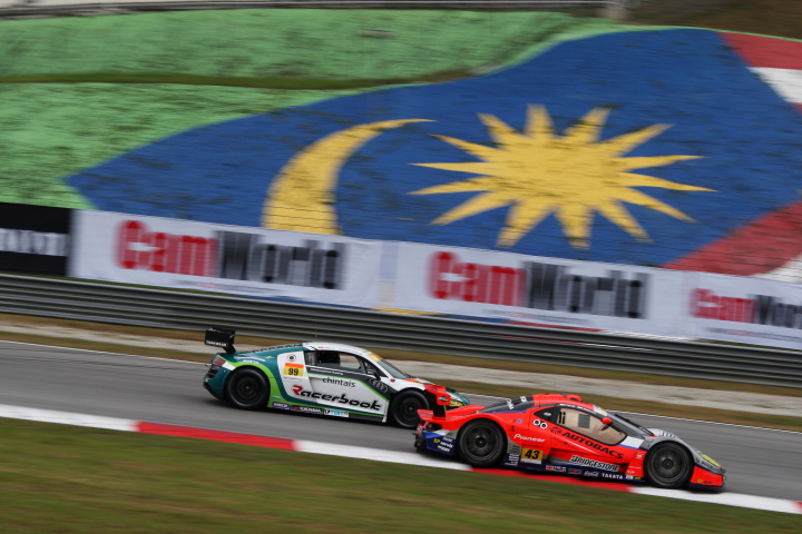 ARTA Garaiya & Racerbook Audi R8 LMS