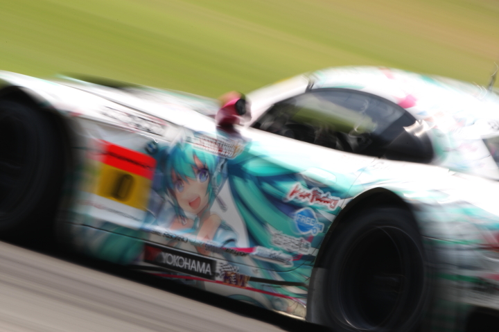 GSR 初音ミク BMW（谷口信輝／片岡龍也組）