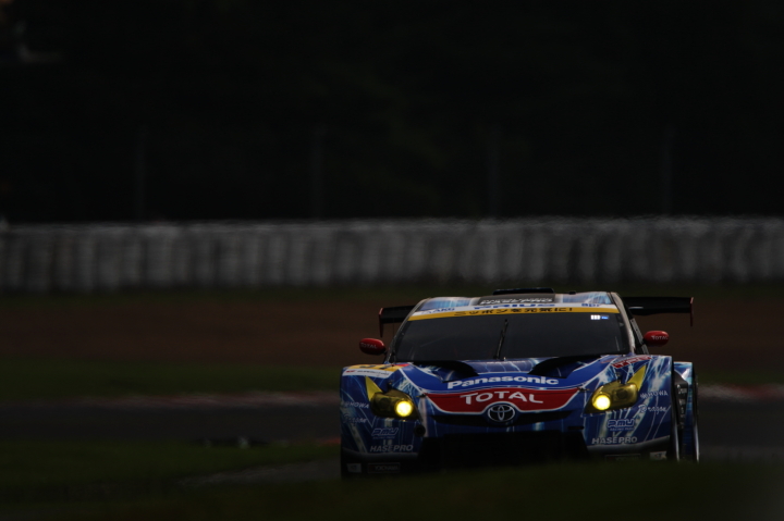 apr HASEPRO PRIUS GT（新田守男／嵯峨宏紀組）