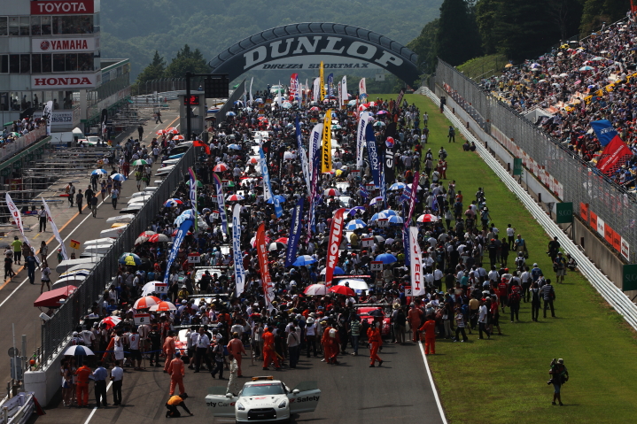 スターティンググリッド