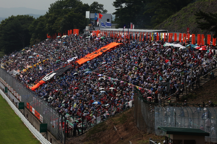 メインスタンド